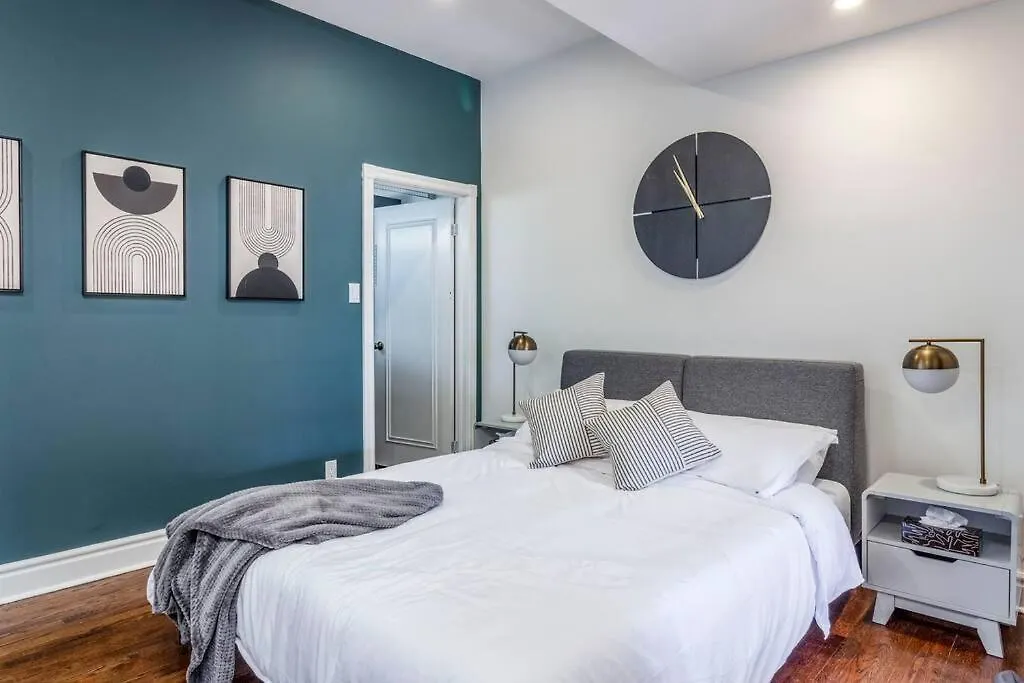 New-York Style Loft Apartment Toronto Canada
