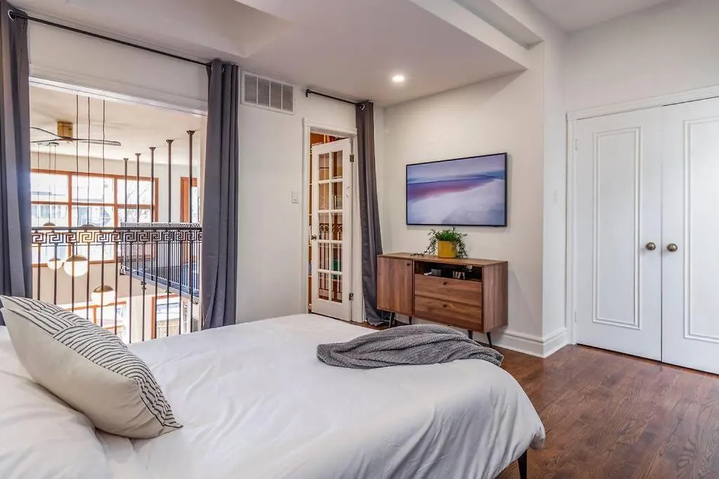 New-York Style Loft Apartment Toronto