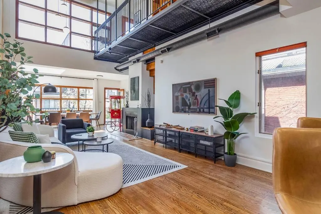 New-York Style Loft Apartment Toronto