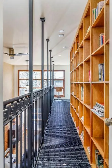 New-York Style Loft Apartment Toronto